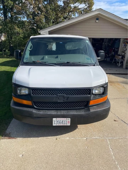 2008 Chevrolet Express - Image 4 of 7