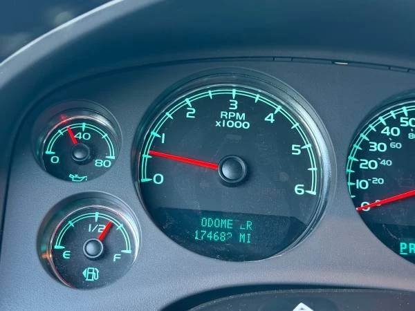 2008 Chevrolet Tahoe 3rd Gen - Image 14 of 15