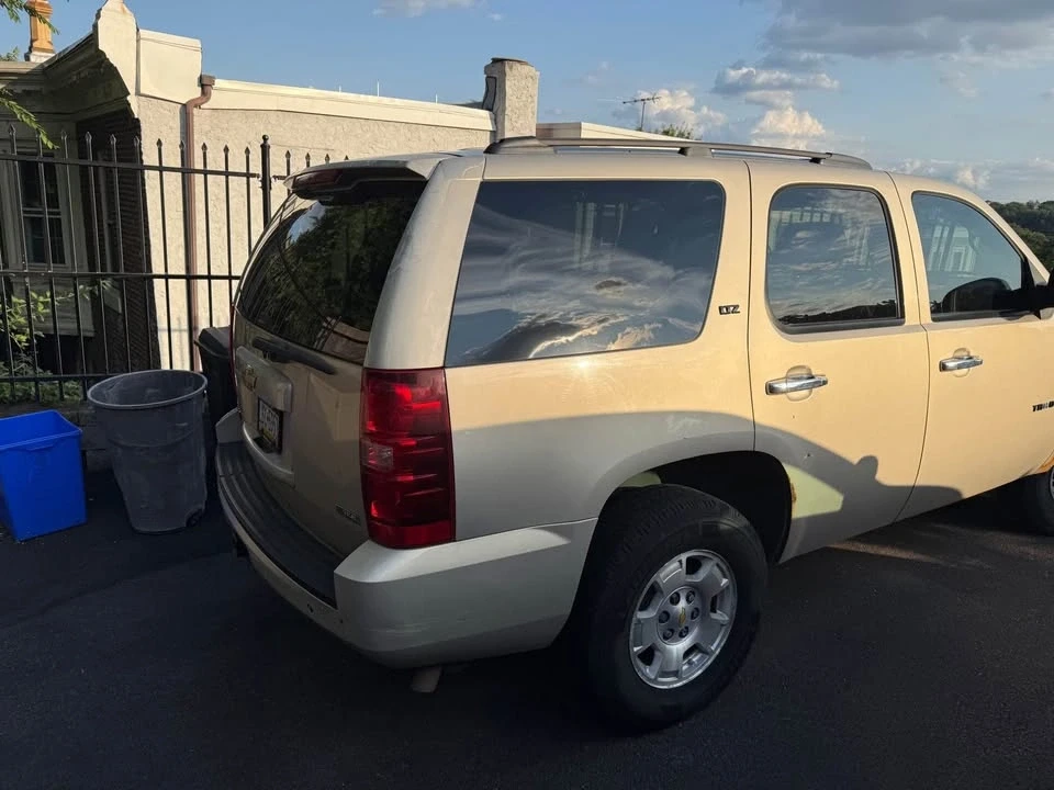 2008 Chevrolet Tahoe 3rd Gen - Image 3 of 9