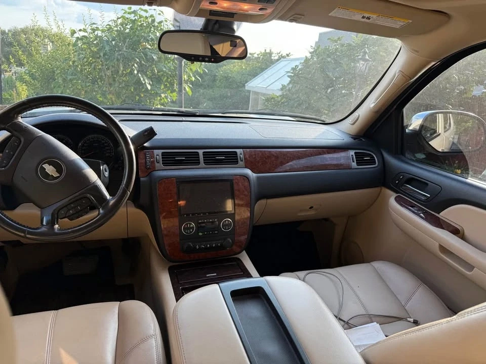 2008 Chevrolet Tahoe 3rd Gen - Image 6 of 9