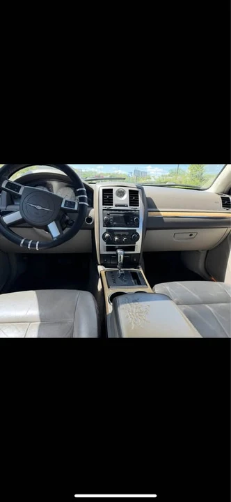 2008 Chrysler 300 (2005-2023) - Image 9 of 9