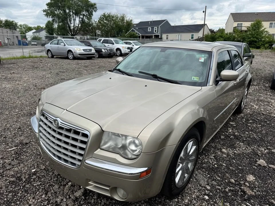 2008 Chrysler 300 (2005-2023) - Image 2 of 9