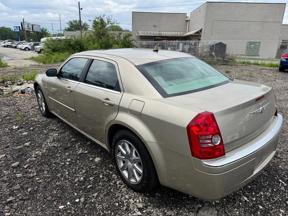 2008 Chrysler 300 (2005-2023) - Image 4 of 9