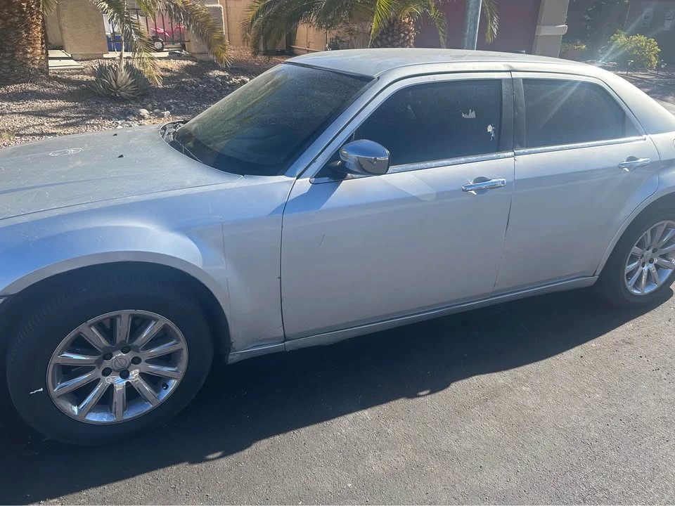 2008 Chrysler 300 (2005-2023) - Image 4 of 10