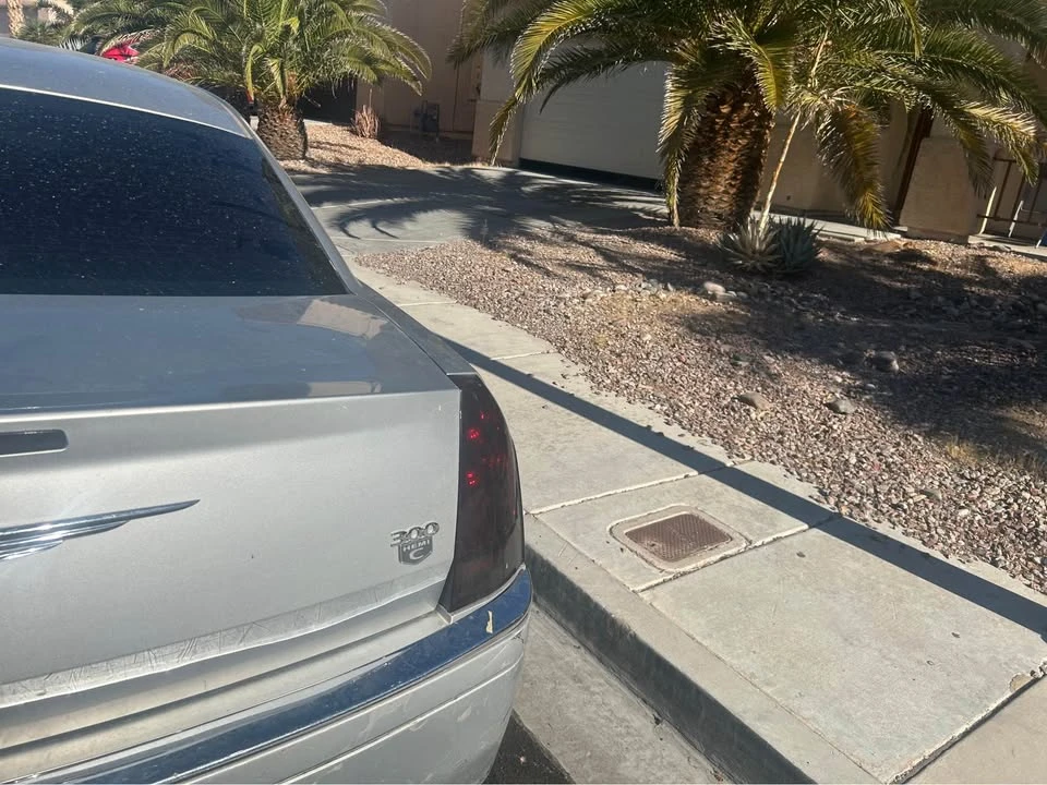 2008 Chrysler 300 (2005-2023) - Image 7 of 10