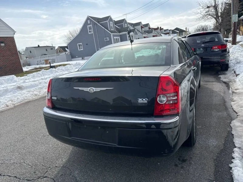 2008 Chrysler 300 (2005-2023) - Image 4 of 12