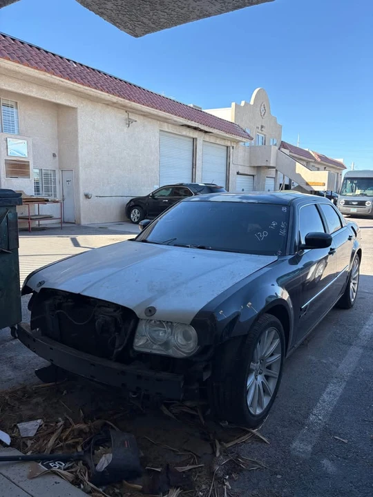 2008 Chrysler 300 (2005-2023) - Image 2 of 7