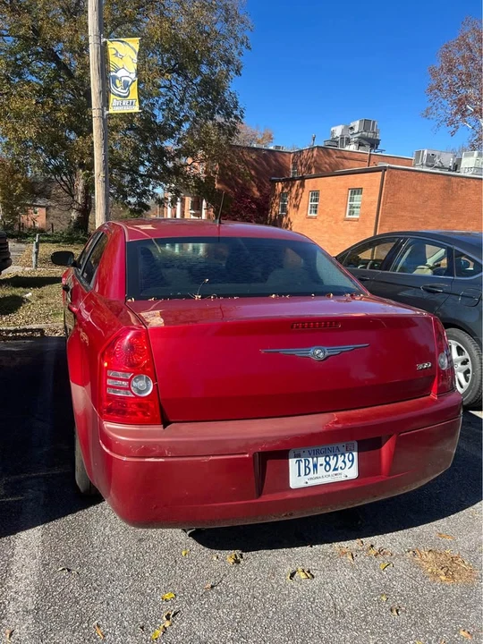 2008 Chrysler 300 (2005-2023) - Image 5 of 8