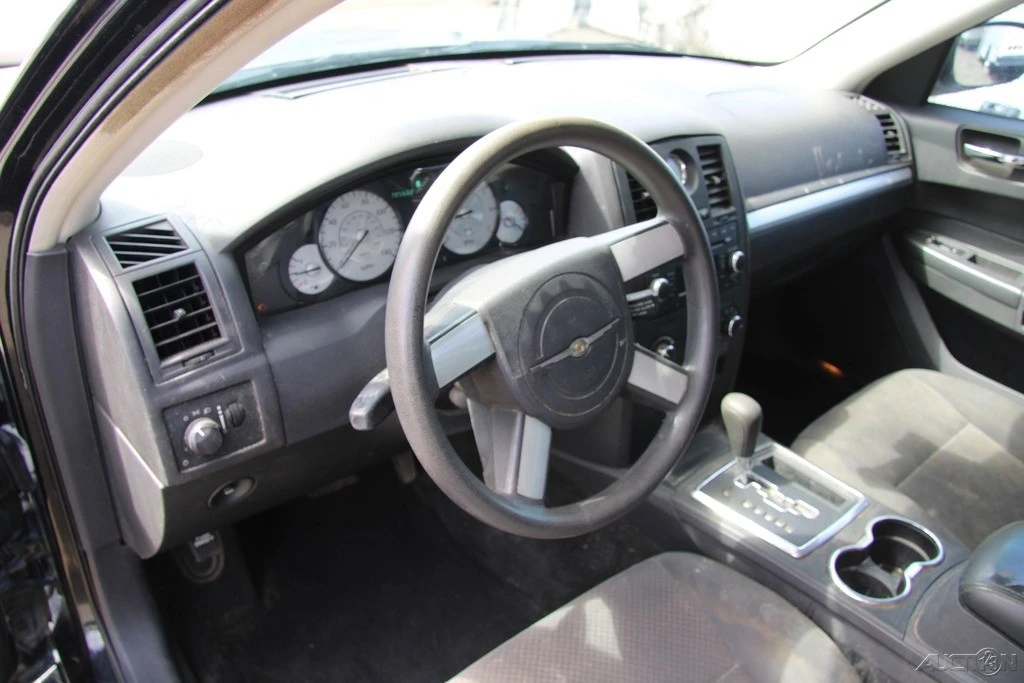 2008 Chrysler 300 (2005-2023) - Image 15 of 21