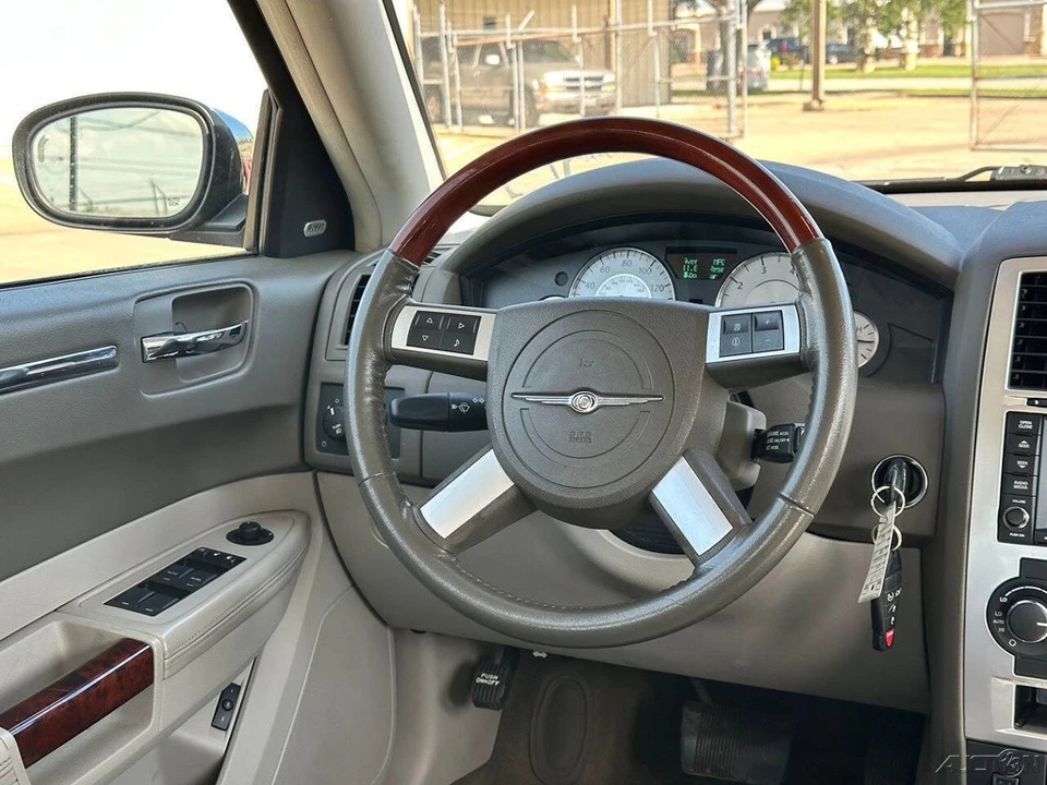 2008 Chrysler 300 (2005-2023) - Image 18 of 24