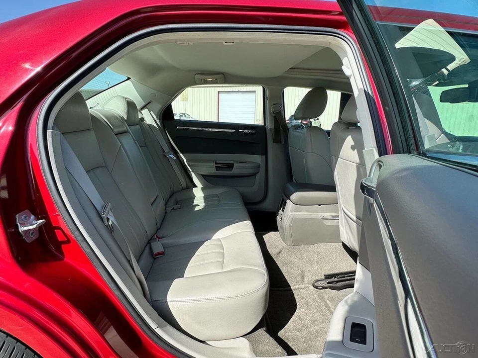 2008 Chrysler 300 (2005-2023) - Image 14 of 24