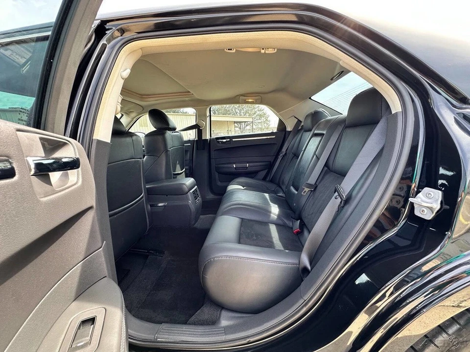 2008 Chrysler 300 (2005-2023) - Image 15 of 21