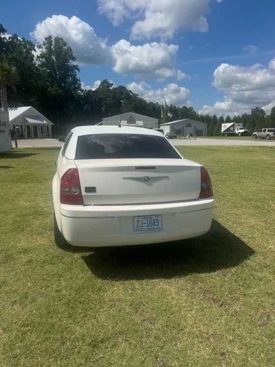2008 Chrysler 300 (2005-2023) - Image 3 of 6