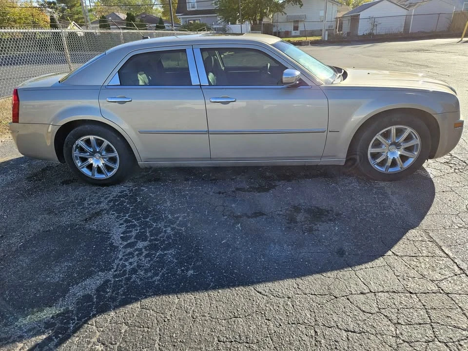 2008 Chrysler 300 (2005-2023) - Image 2 of 9