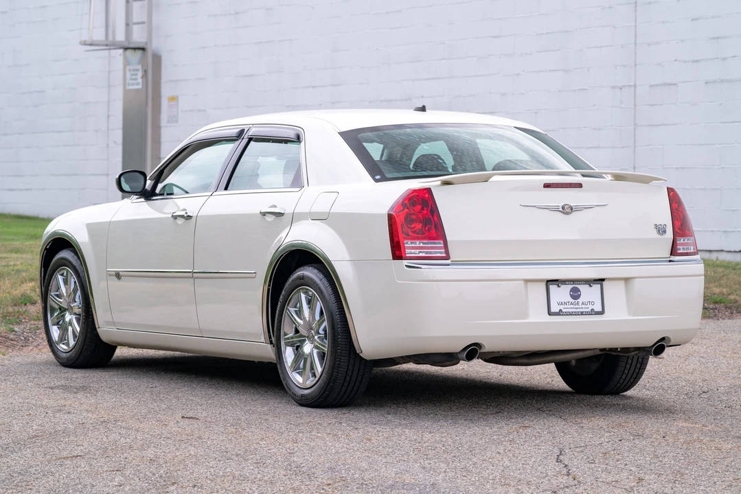 2008 Chrysler 300 (2005-2023) - Image 11 of 31
