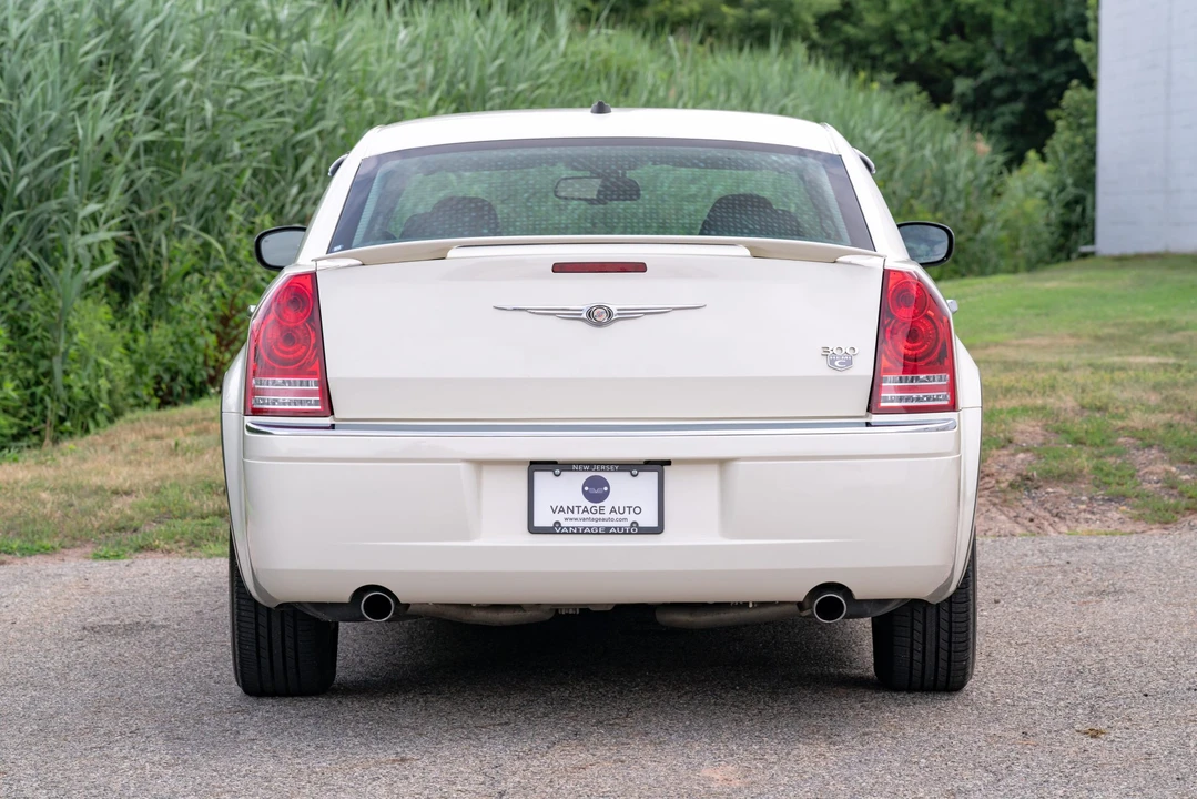 2008 Chrysler 300 (2005-2023) - Image 12 of 31