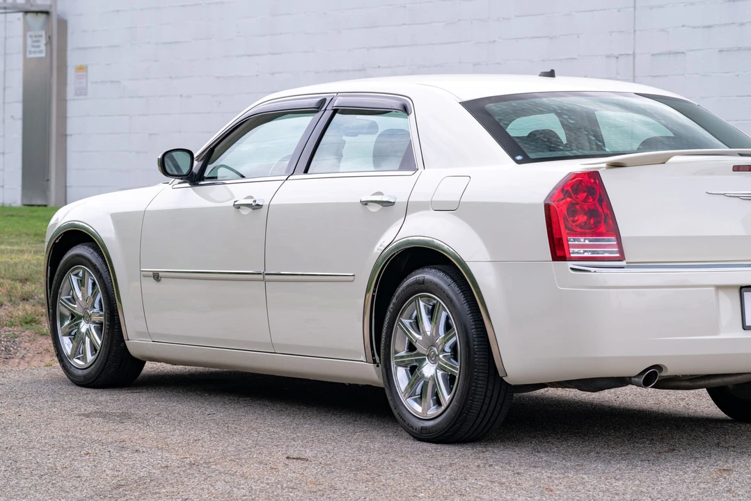2008 Chrysler 300 (2005-2023) - Image 22 of 31