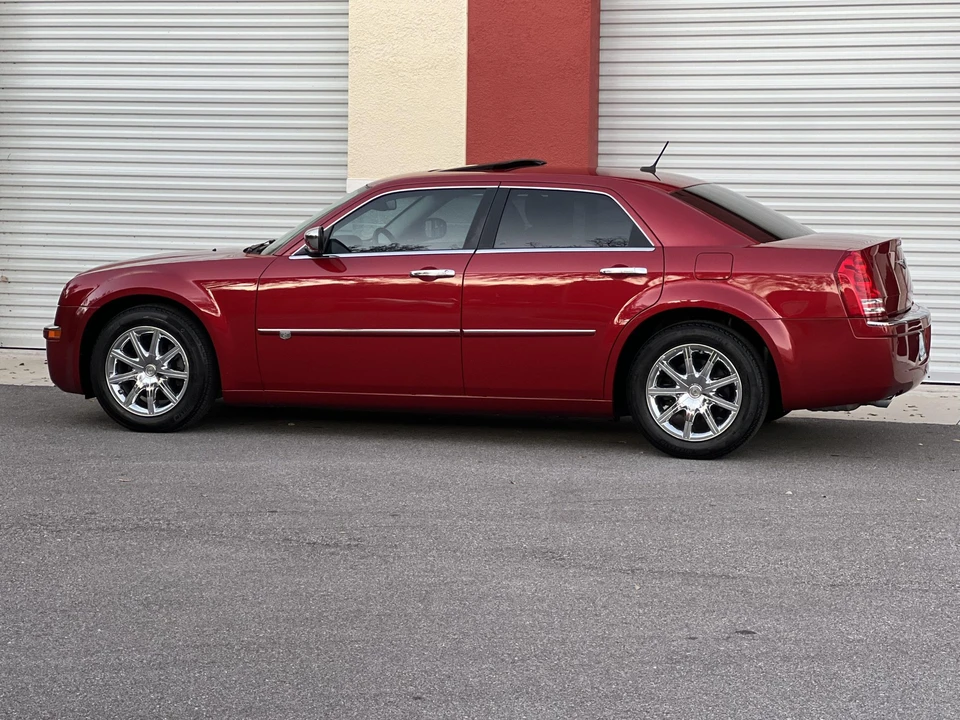 2008 Chrysler 300 (2005-2023) - Image 13 of 31