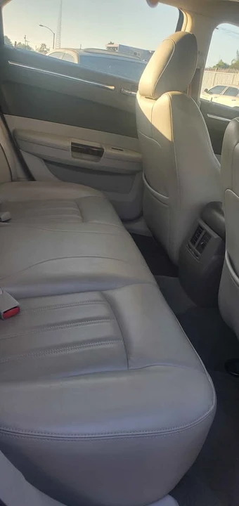 2008 Chrysler 300 (2005-2023) - Image 4 of 9