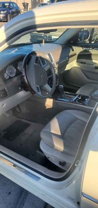 2008 Chrysler 300 (2005-2023) - Image 6 of 9