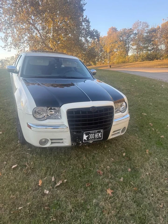 2008 Chrysler 300 (2005-2023) - Image 8 of 8