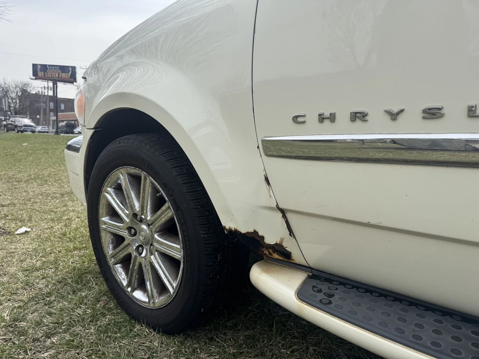 2008 Chrysler Aspen - Image 8 of 21
