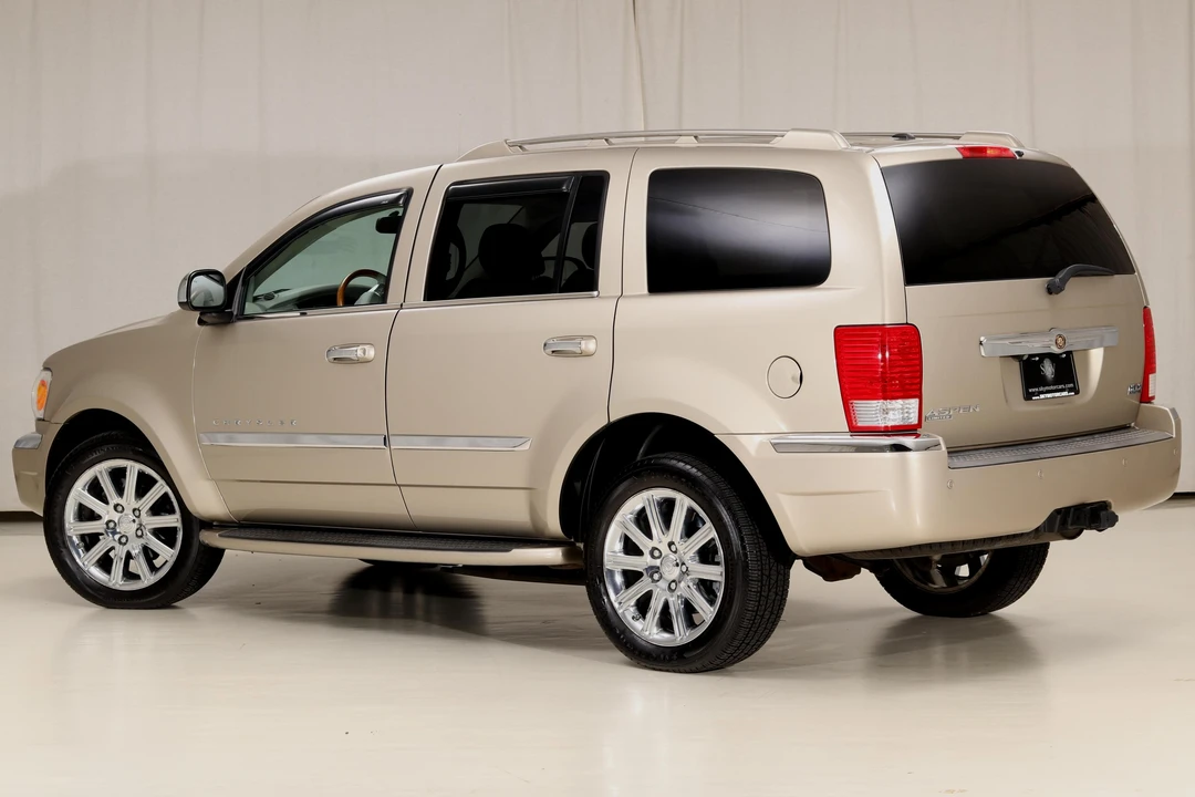 2008 Chrysler Aspen - Image 3 of 6