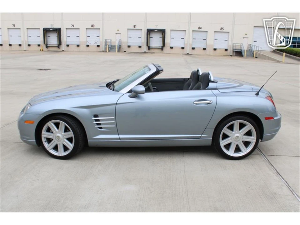 2008 Chrysler Crossfire - Image 2 of 31