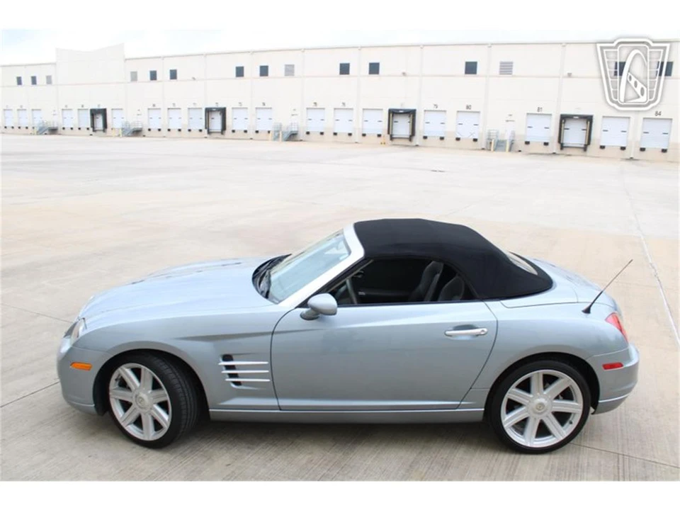 2008 Chrysler Crossfire - Image 12 of 31