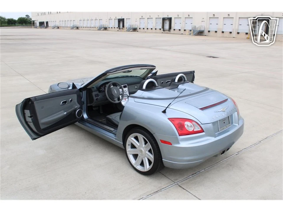 2008 Chrysler Crossfire - Image 8 of 31