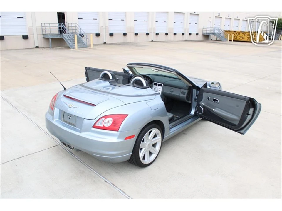2008 Chrysler Crossfire - Image 9 of 31