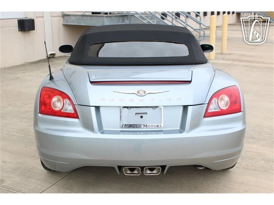 2008 Chrysler Crossfire - Image 19 of 31