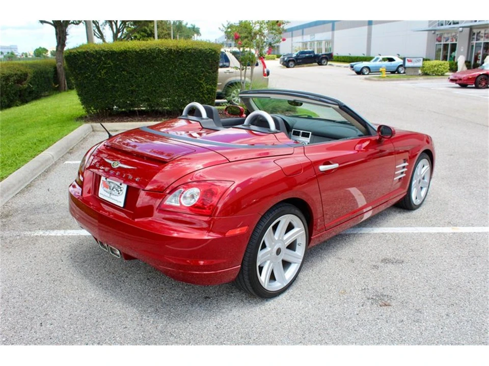 2008 Chrysler Crossfire - Image 17 of 31