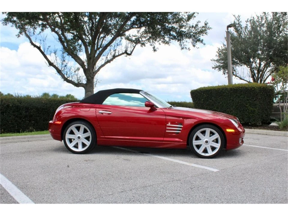 2008 Chrysler Crossfire - Image 4 of 31