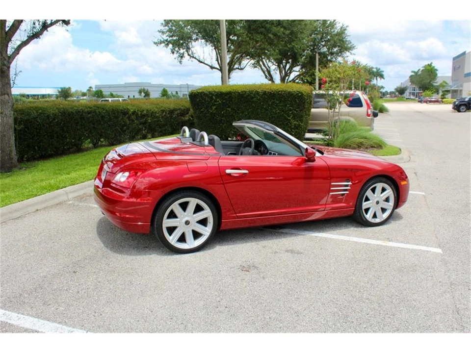 2008 Chrysler Crossfire - Image 18 of 31