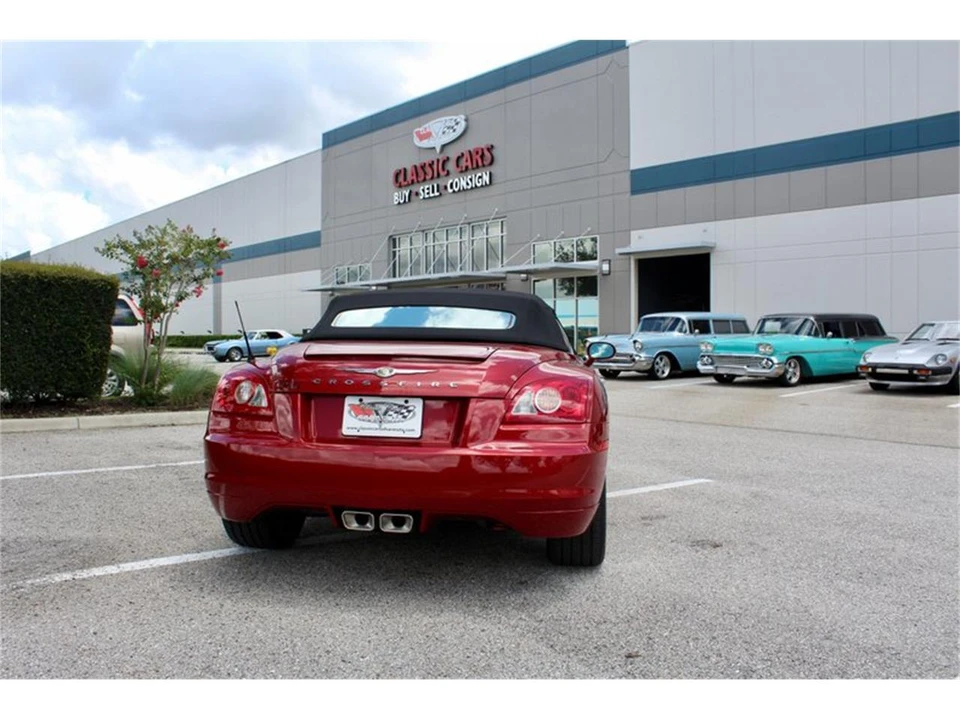2008 Chrysler Crossfire - Image 16 of 31