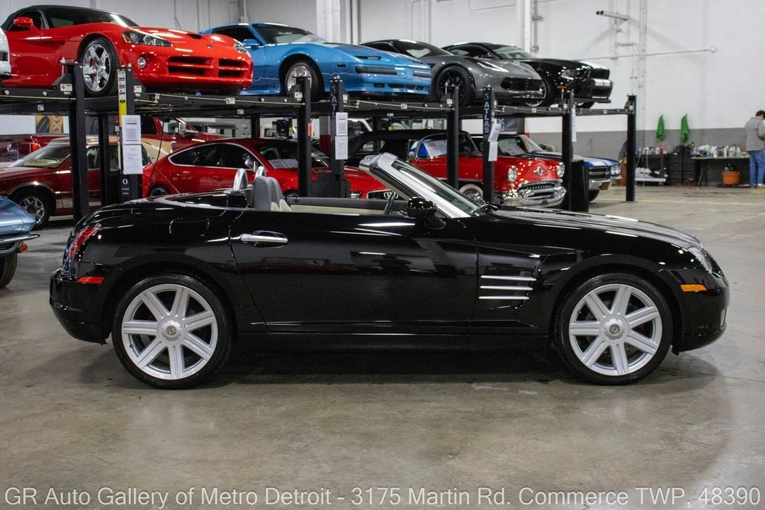 2008 Chrysler Crossfire - Image 9 of 12