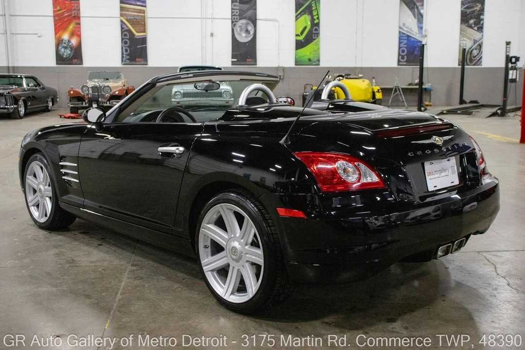 2008 Chrysler Crossfire - Image 5 of 12