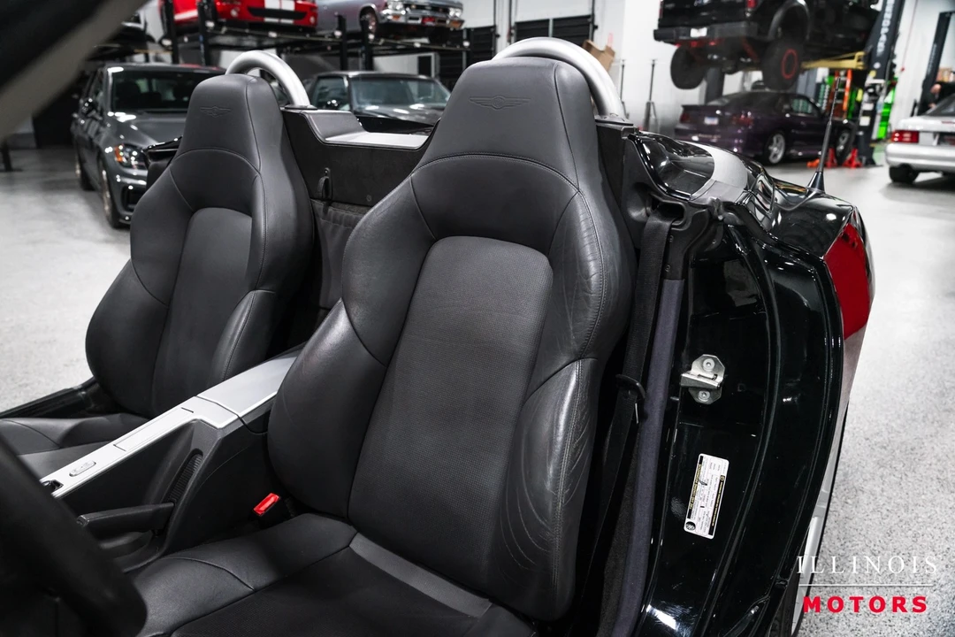 2008 Chrysler Crossfire - Image 19 of 31