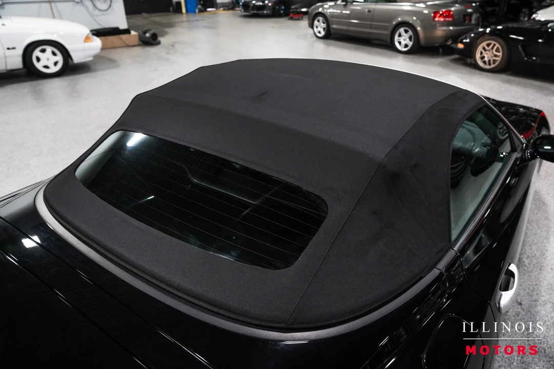 2008 Chrysler Crossfire - Image 16 of 31