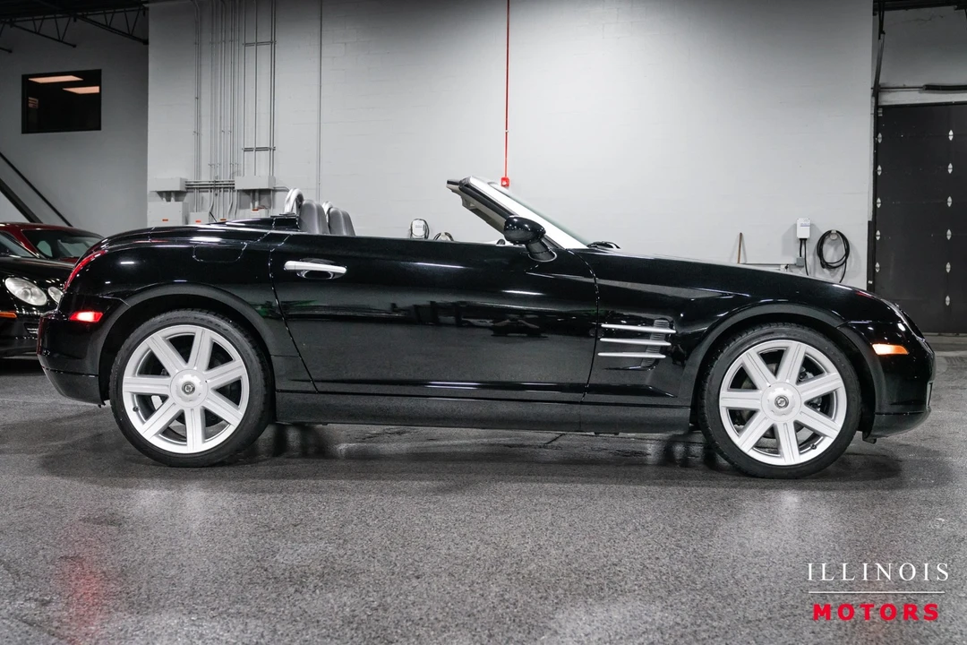 2008 Chrysler Crossfire - Image 6 of 31