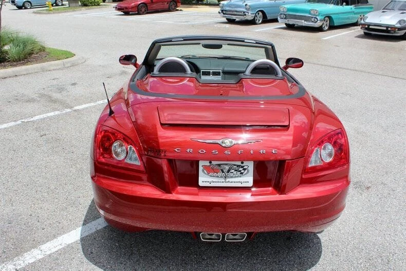 2008 Chrysler Crossfire - Image 27 of 31