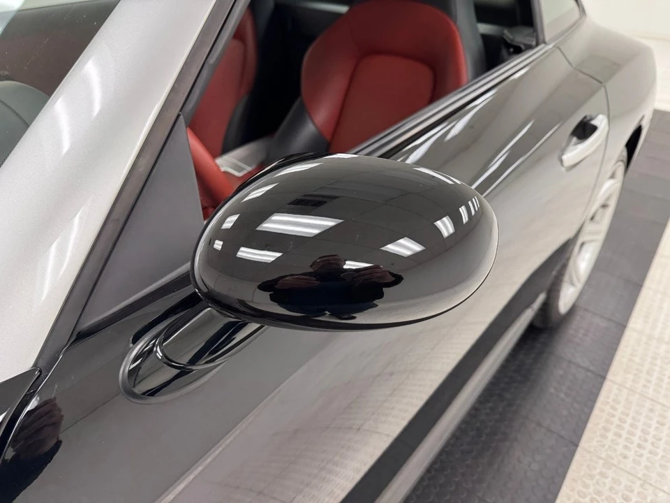 2008 Chrysler Crossfire - Image 15 of 21
