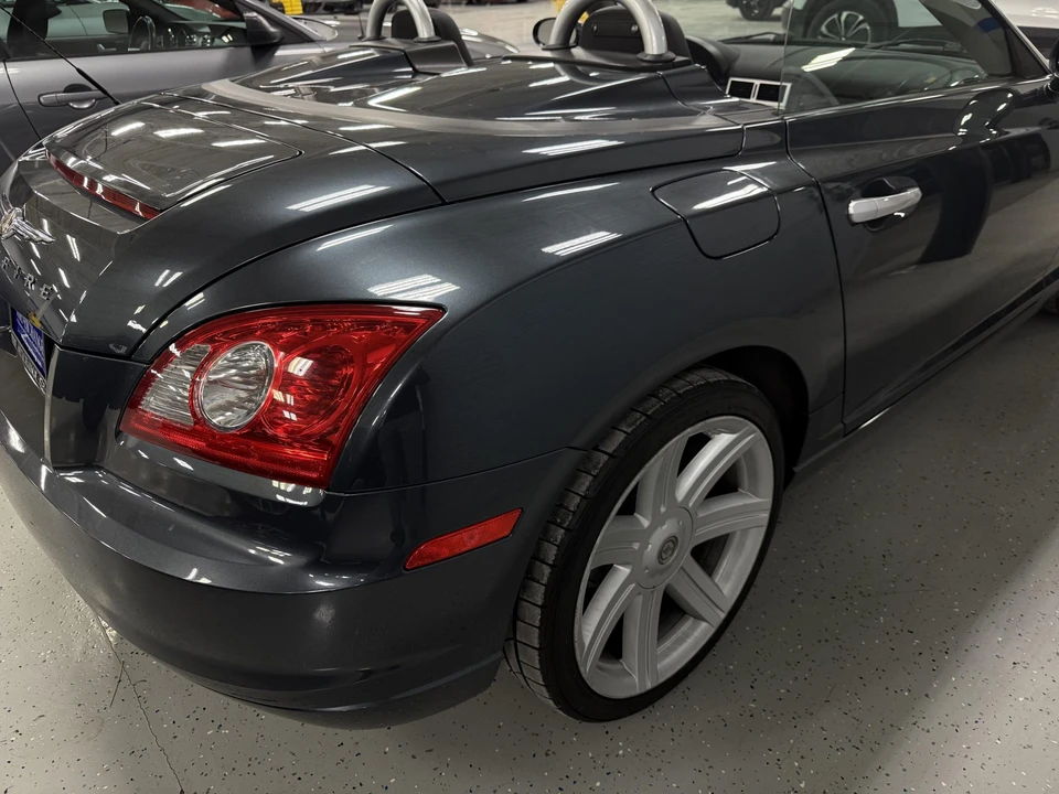 2008 Chrysler Crossfire - Image 18 of 31