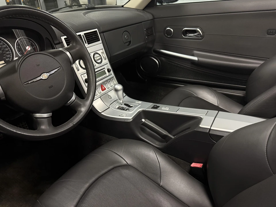 2008 Chrysler Crossfire - Image 28 of 31