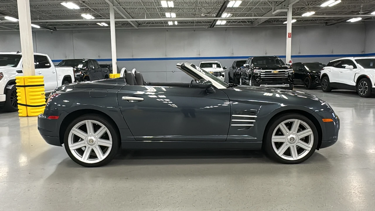 2008 Chrysler Crossfire - Image 8 of 31
