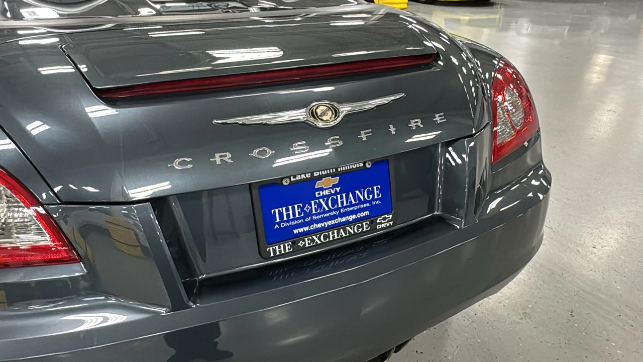 2008 Chrysler Crossfire - Image 17 of 31