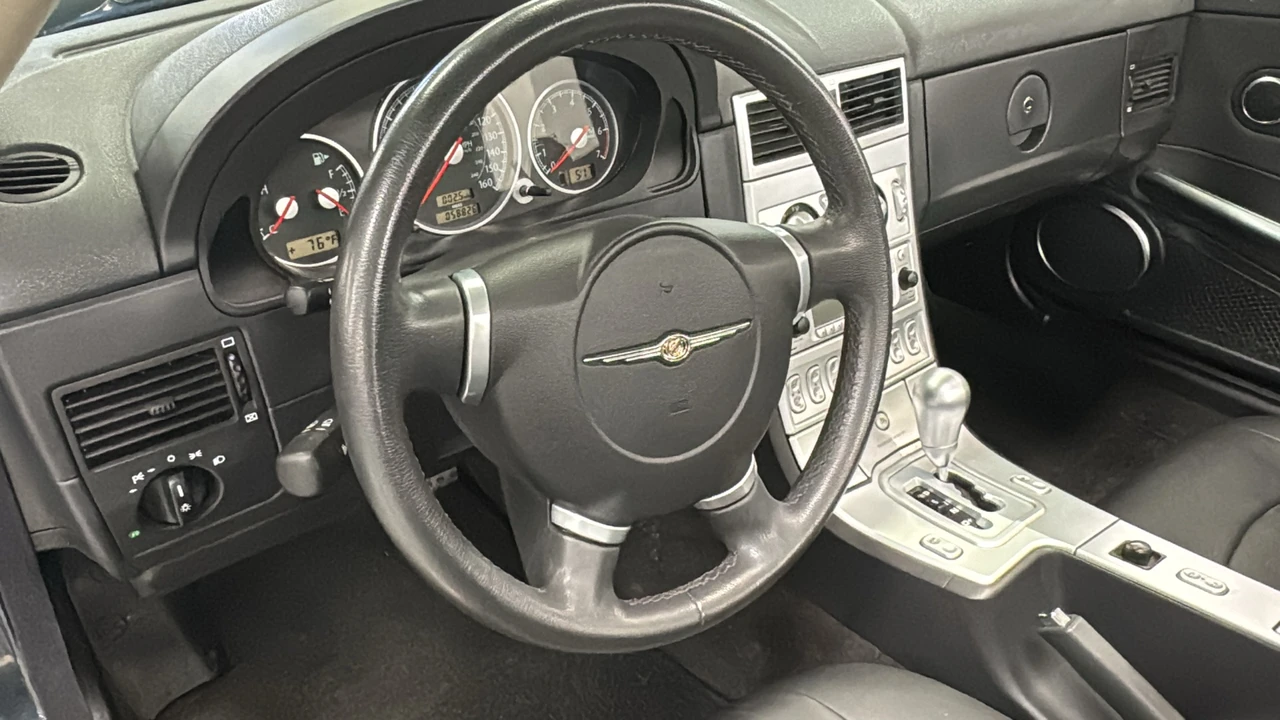 2008 Chrysler Crossfire - Image 23 of 31