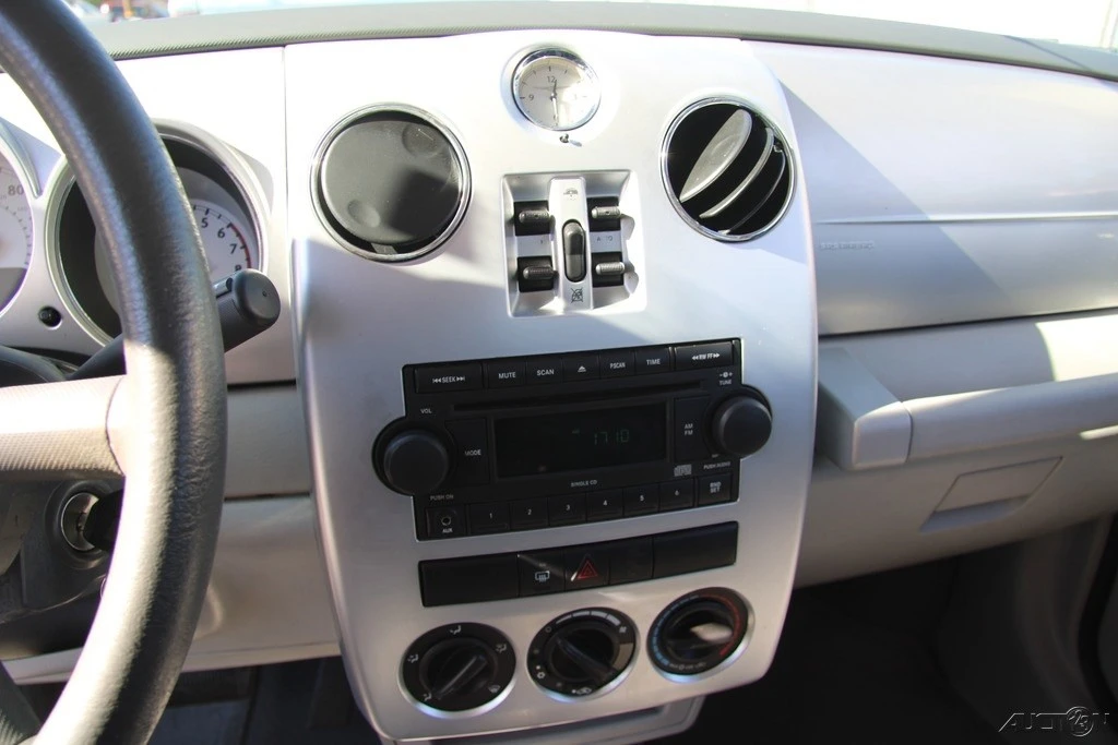 2008 Chrysler PT Cruiser - Image 16 of 21