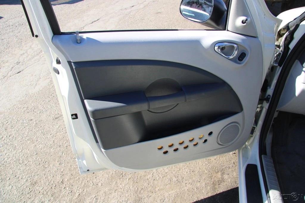 2008 Chrysler PT Cruiser - Image 11 of 21
